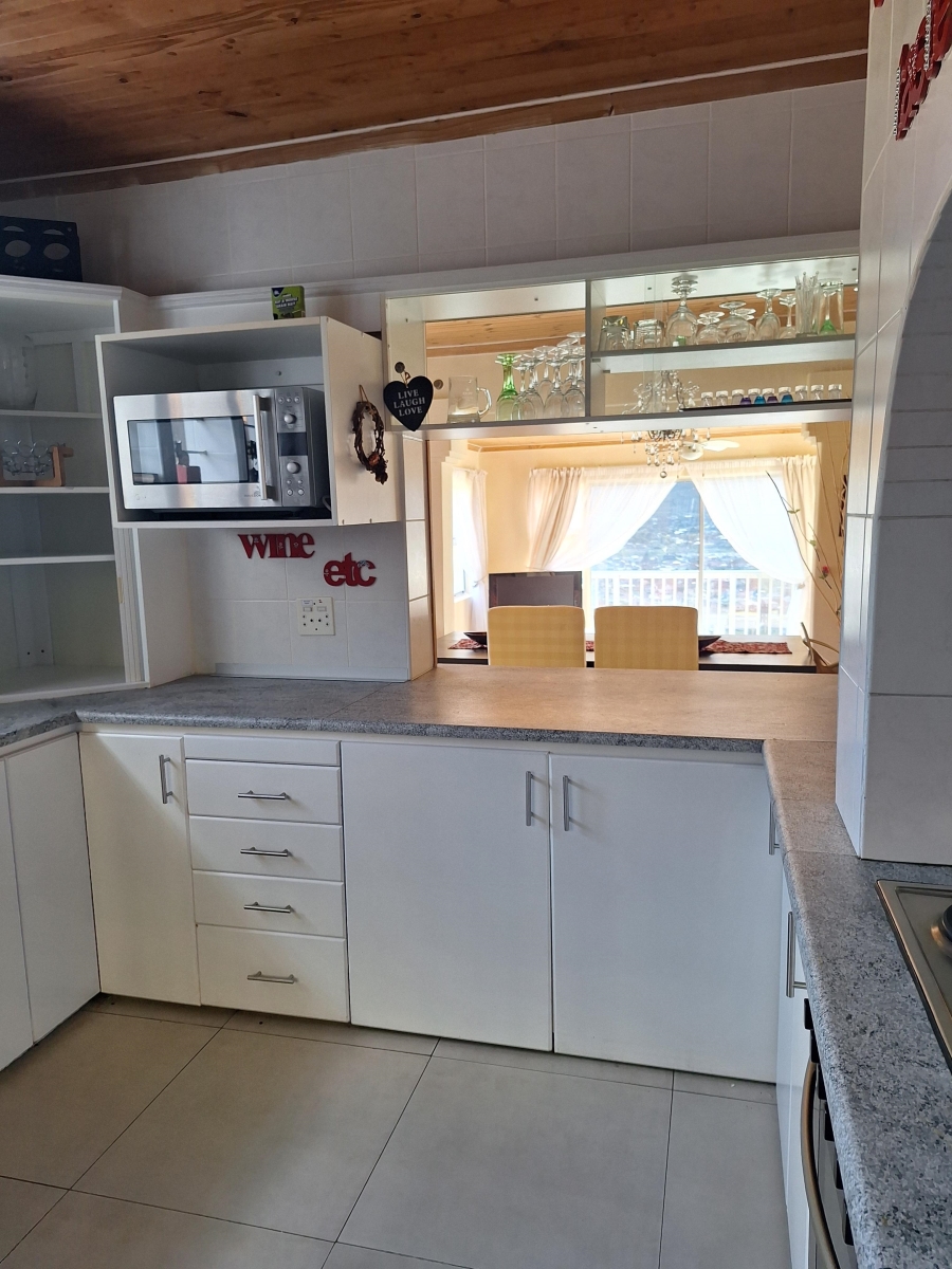 To Let 3 Bedroom Property for Rent in Fish Hoek Western Cape